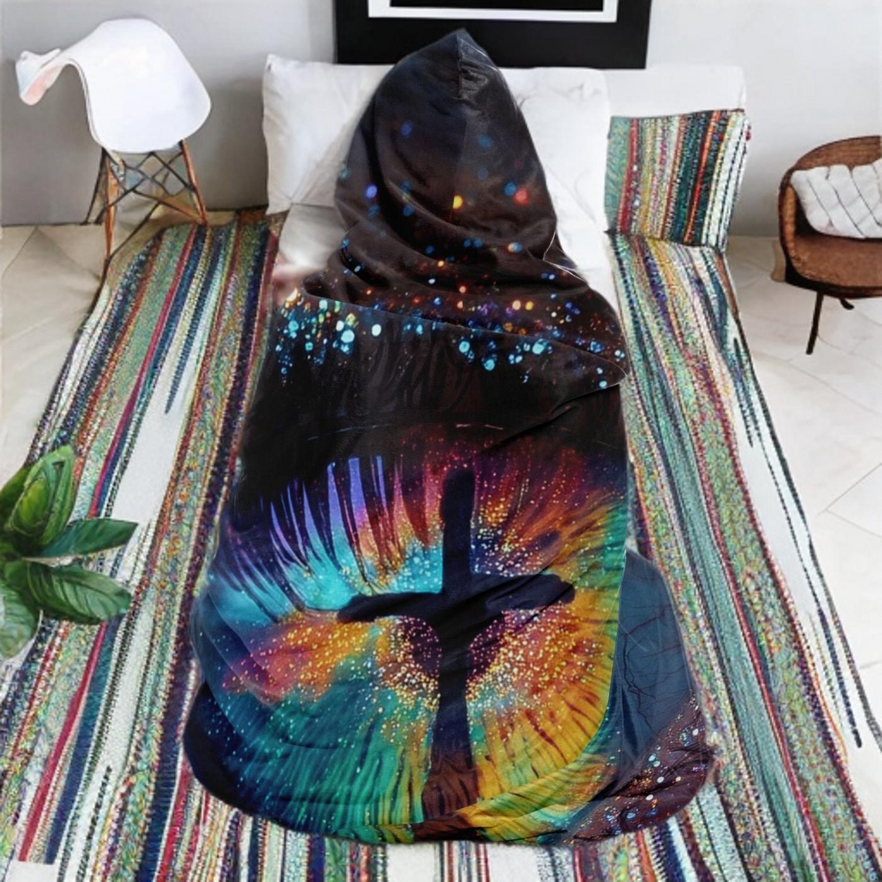 THE EYE OF JESUS - HOODED BLANKET