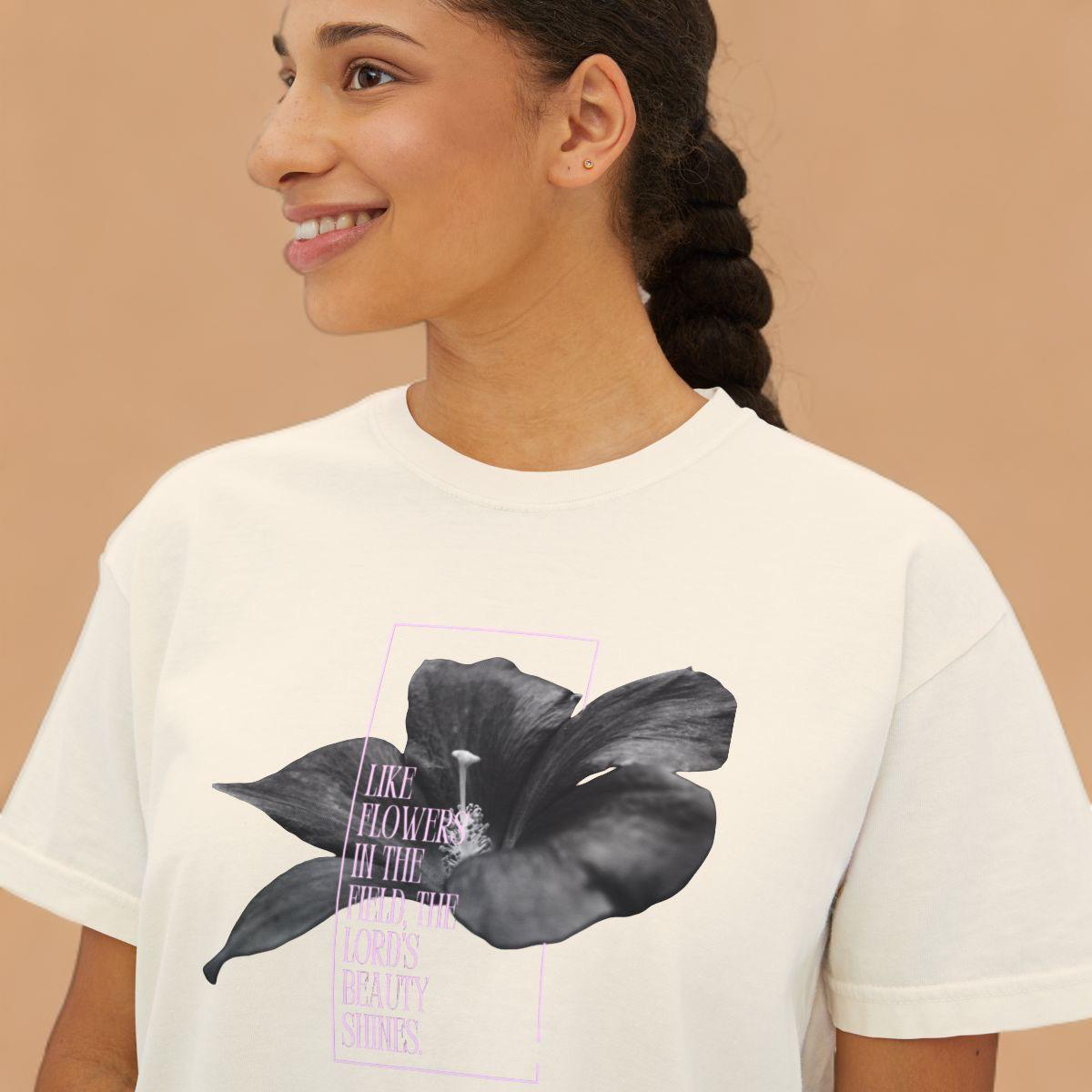 THE LORDS BEAUTY SHINES - BOXY TEE