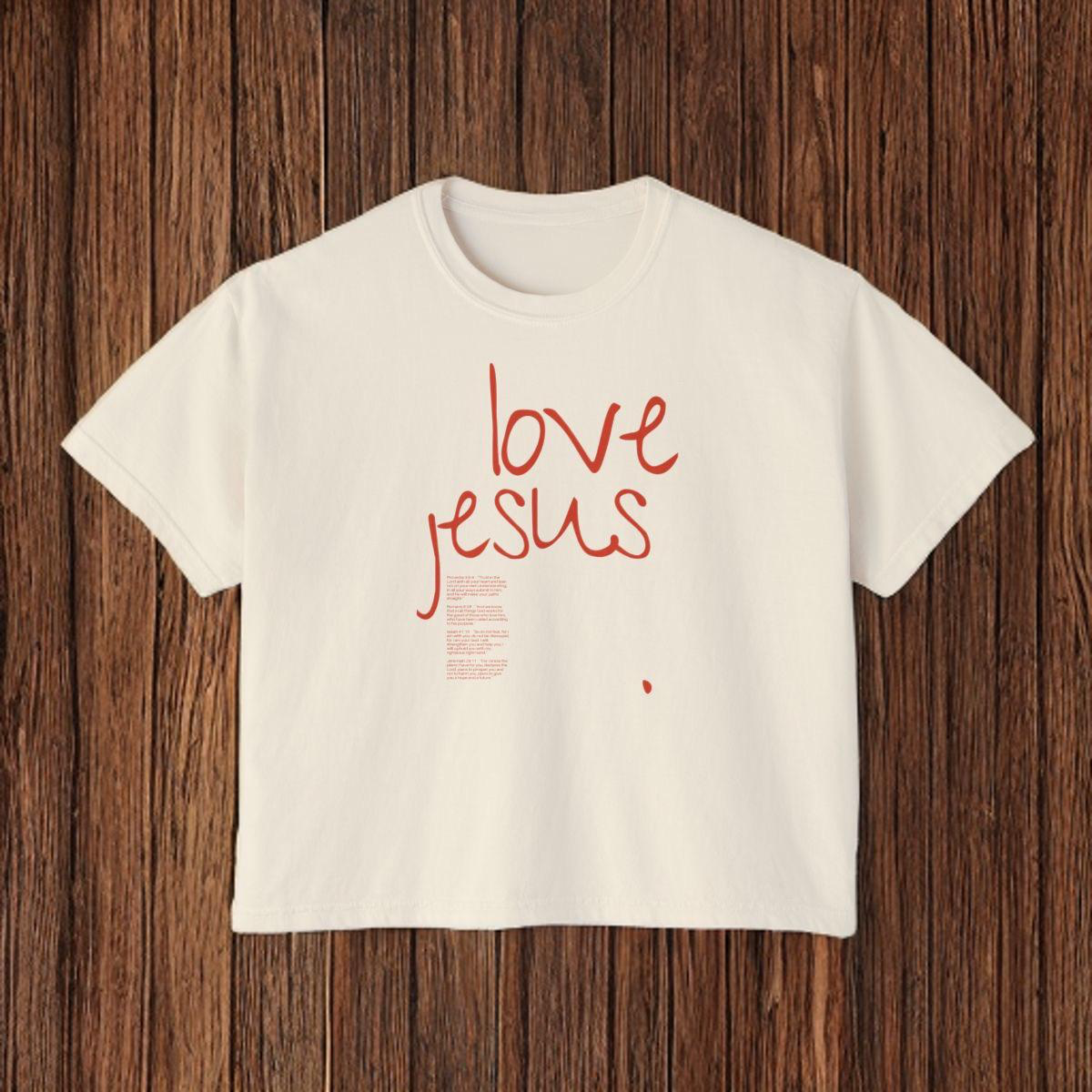 LOVE JESUS - BOXY TEE