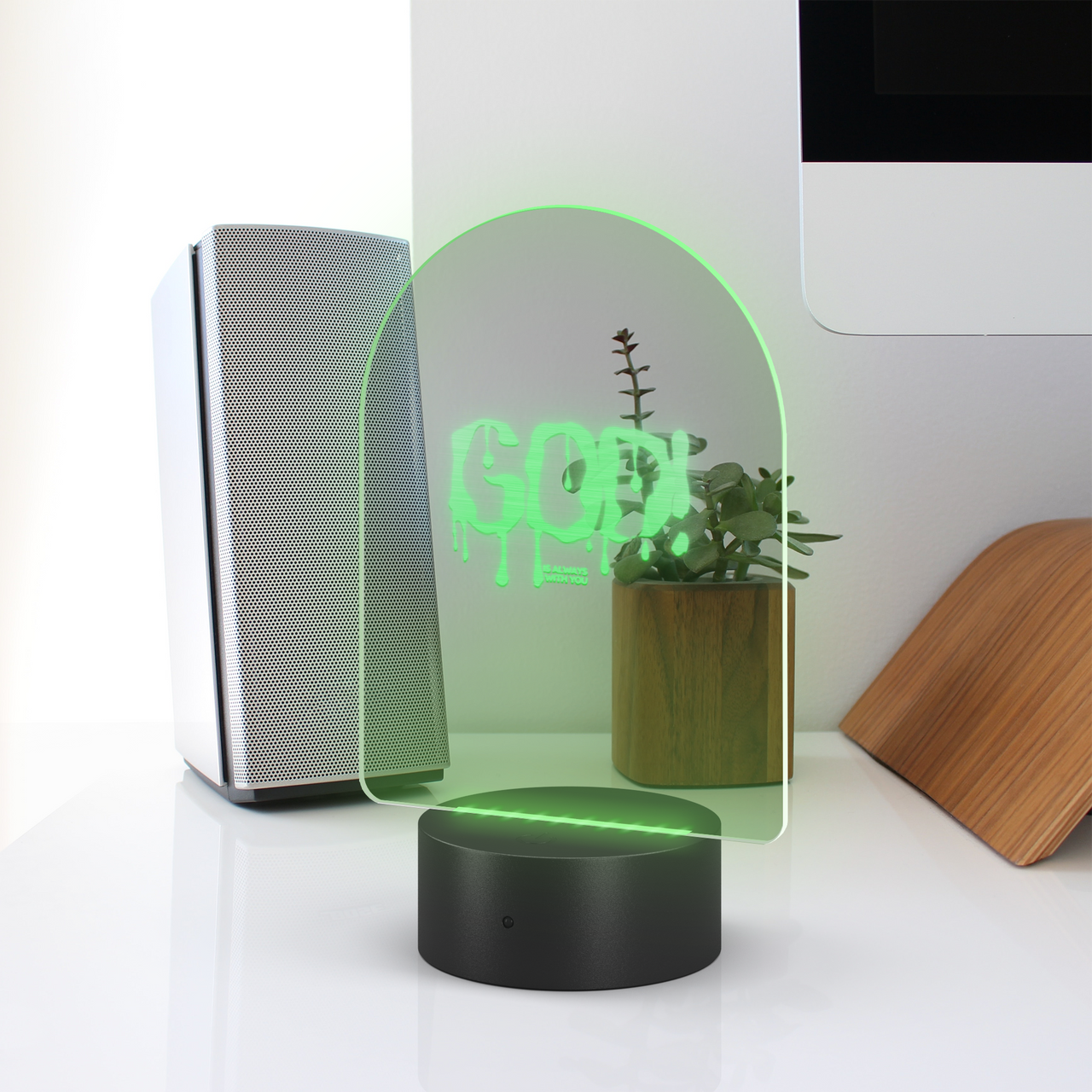 jgg_Arc_Lifestyle_Workdesk_Mockup.png